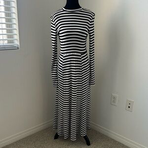 Black and White Striped Long Sleeve Maxi Dress